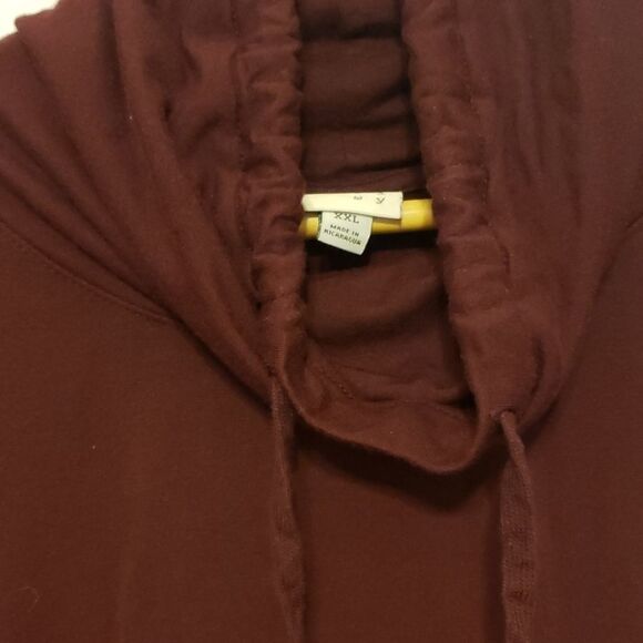 A new day burgandy top size XXL - Picture 2 of 7